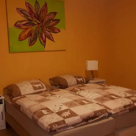 Messe Diezelweg Apartment Dusseldorf