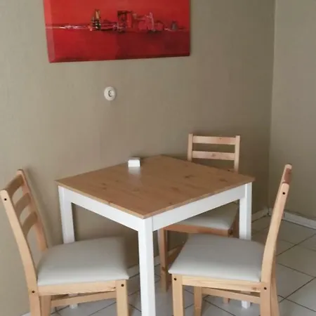 Apartment Messe Diezelweg Dusseldorf